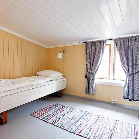 Feriehus Rorbu Burekka, Stamsund